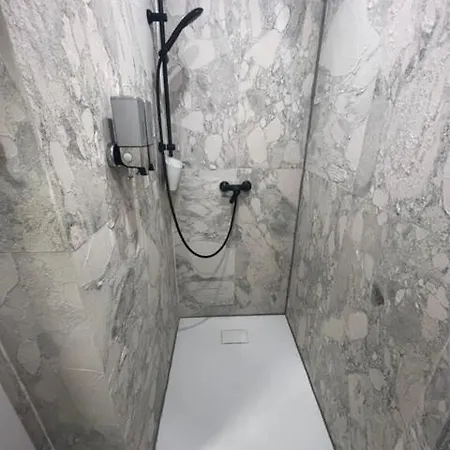 Gemuetliche Eg-fewo Im Haus Zur Vulkaneifel In アパート