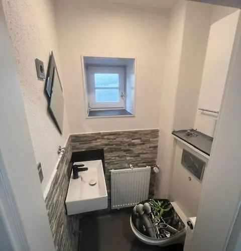 Gemuetliche Eg-fewo Im Haus Zur Vulkaneifel In Apartamento *