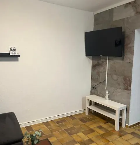 Apartamento Gemuetliche Eg-fewo Im Haus Zur Vulkaneifel In *